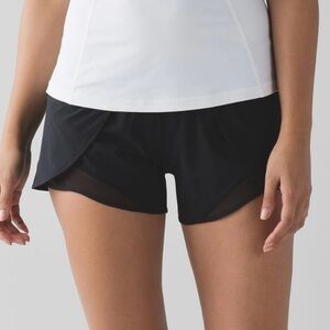 Lululemon Goal Crusher Short Size 6. Black. 3” inseam